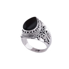 Astara Silver Onyx Ring Size 7