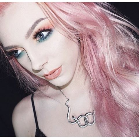 leigh dickson mua in hellaholic serpent snake necklace