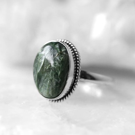gaia-seraphinite-silver-ring-close-up-hellaholics