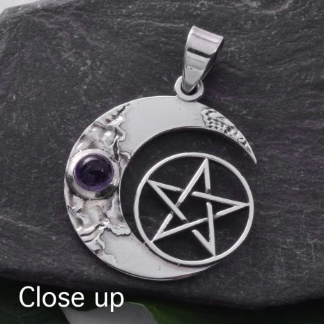 silver-pentagram-moon-amethyst-cabachon-pendant-close-up