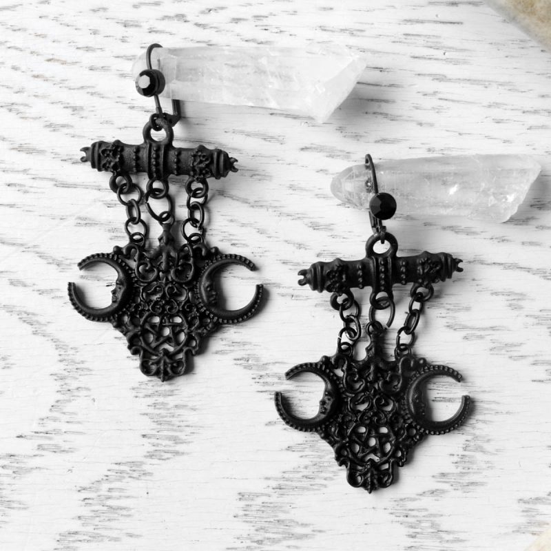 fortune-tellar-black-earrings-from-restyle-sold-by-hellaholics