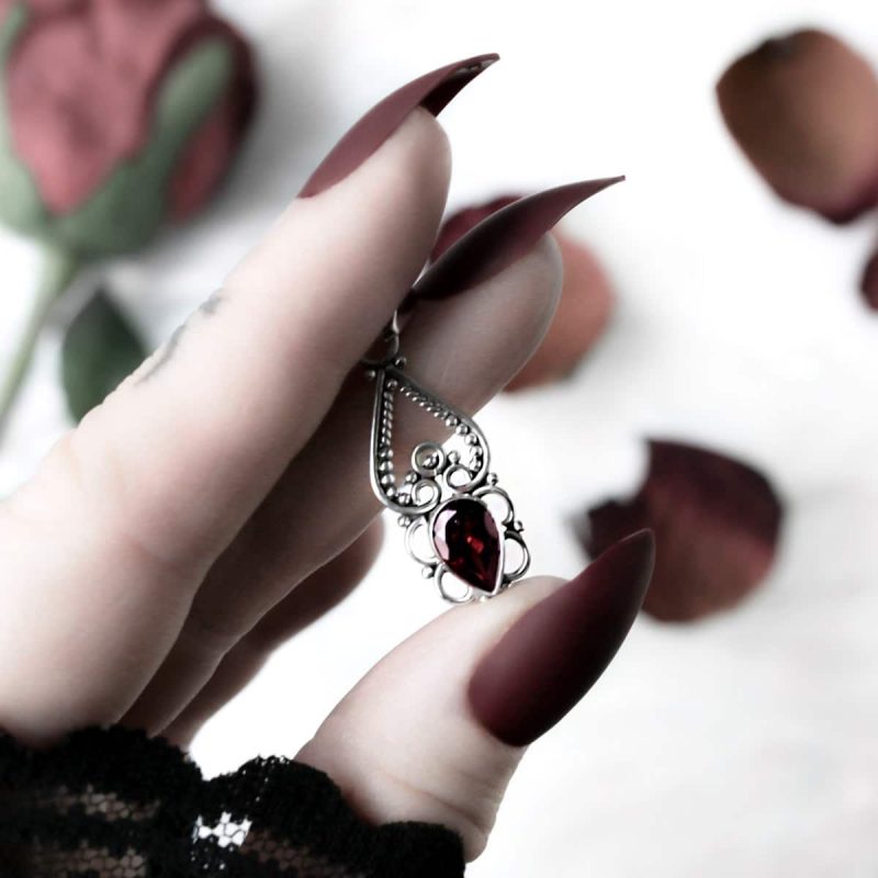gina-garnet-cut-stone-silver-ring-hellaholics