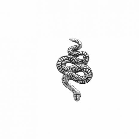 serpent-sterling-silver-stud-earrings-hellaholics-closeup (1)